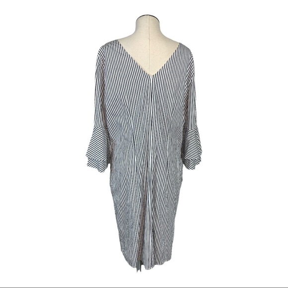 Cappagallo dress size 6 gray white stripes knee length tiered bell sleeves - Picture 3 of 9
